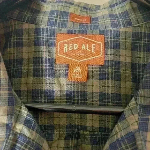 Red Ale Patterned Men's Short Sleeve Button Up - Picture 2 of 6